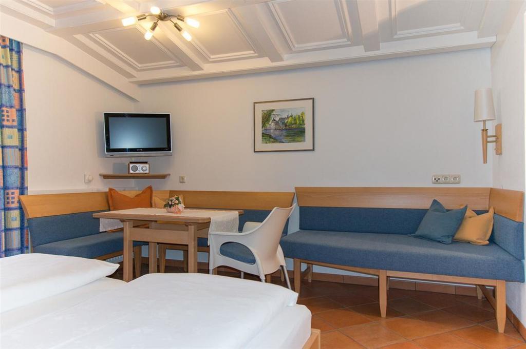 Haus Angela Hotel Sankt Jakob in Defereggen Room photo
